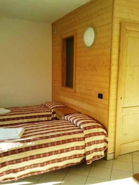 Hotel Residence Bellavista Брентонико Стая снимка