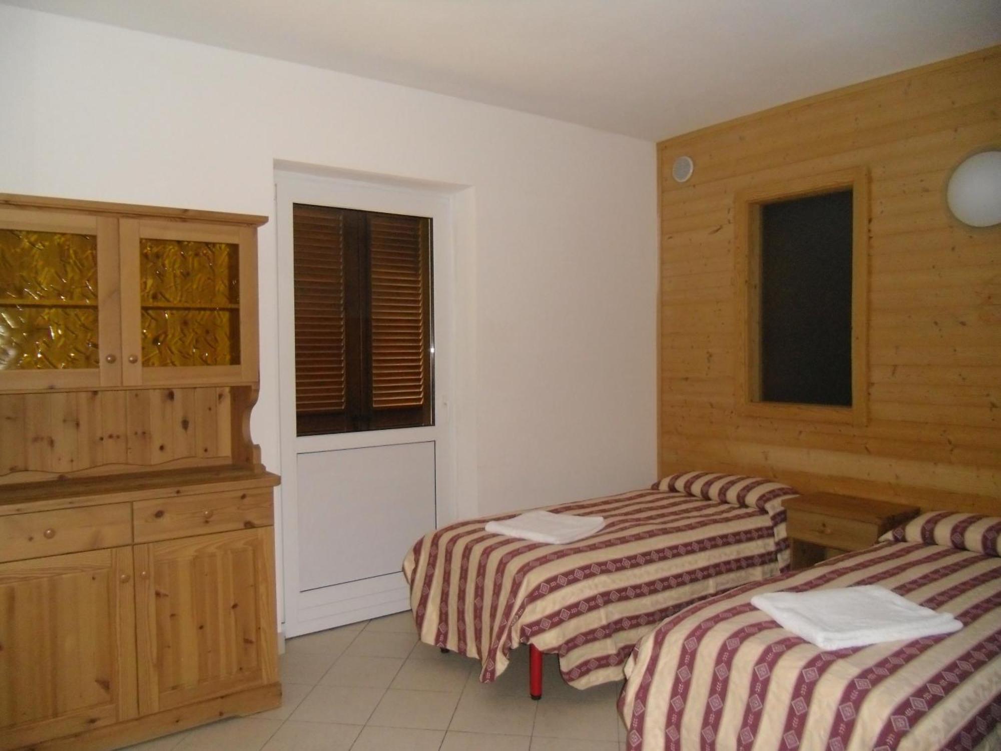 Hotel Residence Bellavista Брентонико Стая снимка
